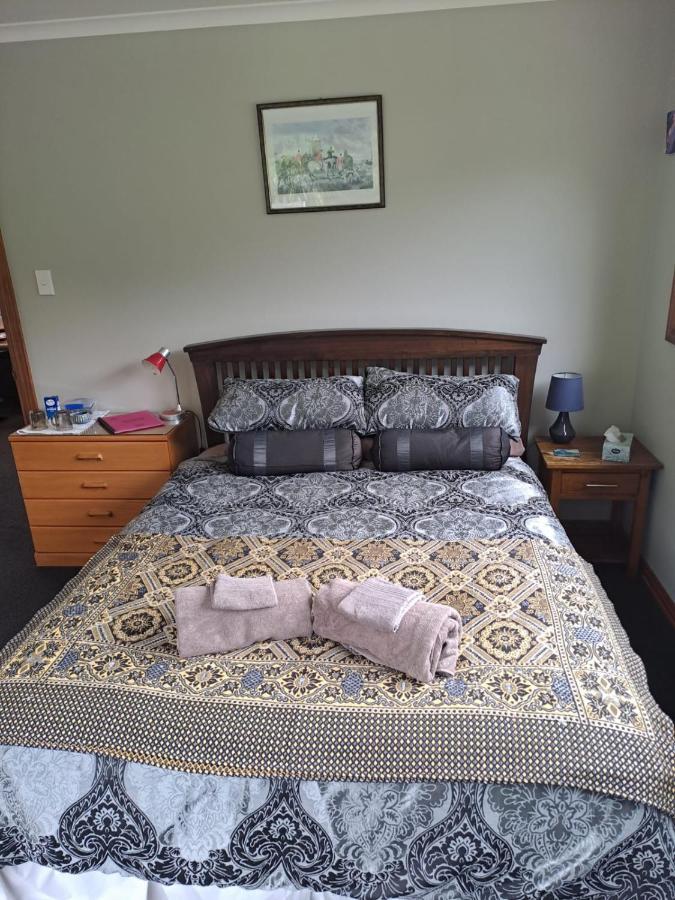 Koru Beachfront Holiday Cabins & Hot Tub Barrytown Exterior photo